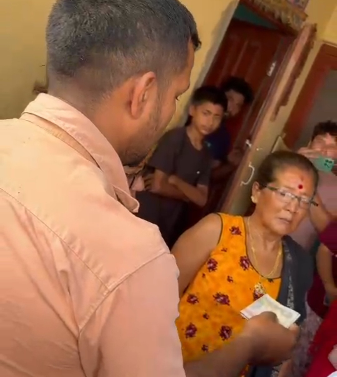 हेटौंडा ११ मा रहेको सहयोगी समाजले गर्यो मृतकका परिवार लाई&hellip;