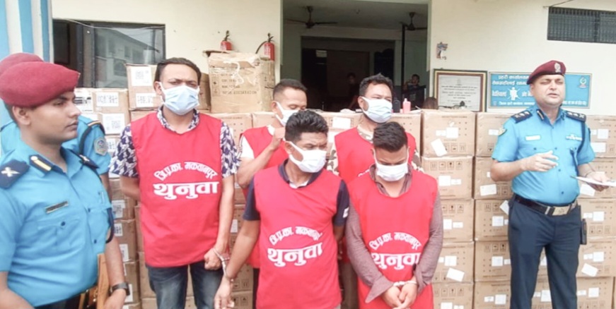हेटौंडामा करिब ३ करोड बराबरको अबैध भेपसहित पाँच जनालाई नियन्त्रण&hellip;