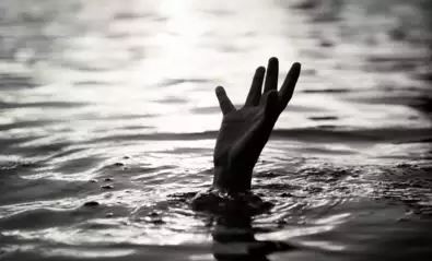 जुईनामा आफ्नो ससुराली जानलाई हिडेका अकले माझीलाई बकैया खोलाले बगाउदा&hellip;