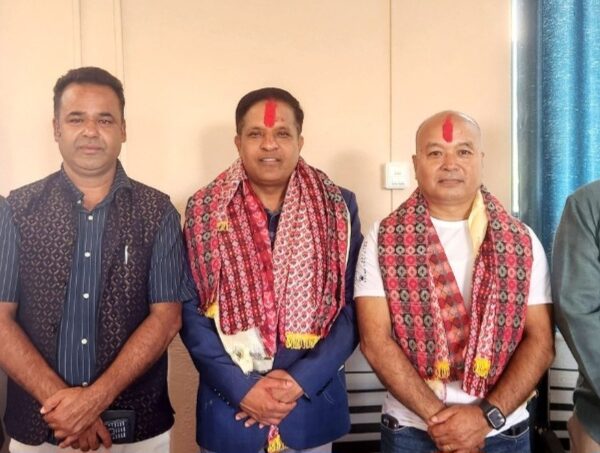 थाहा नगरपालिकामा प्रशासकीय नेतृत्व फेरबदल, पौडेल आए–प्रधानको बिदाइ