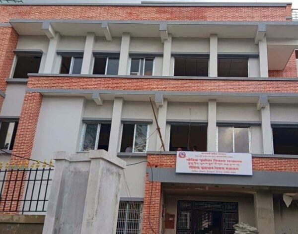 विपत्तिको बीचबाट सेवा निरन्तरता: अस्थायी भवनमै सक्रिय बागमती प्रदेश सरकार