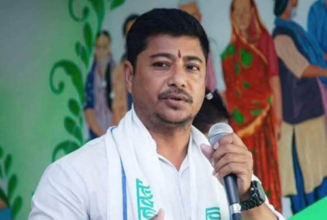 सत्य, धैर्य र न्यायको मार्गमा हिँड्नेहरू प्रायः एक्लिन्छन् सामाजिक अभियन्ता विशाल राज&hellip;