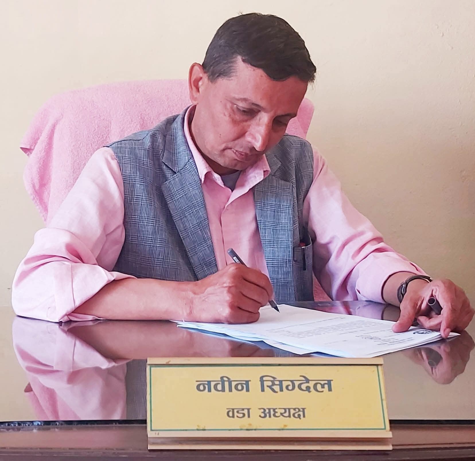 रजतजयन्ती सडक निर्माण चाँडै अगाडि बढाइने : वडा अध्यक्ष सिग्देल