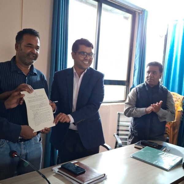 मकवानपुरमा करदाता सेवा विस्तार गर्न आन्तरिक राजश्व कार्यालय र थाहा नगरपालिकाबीच समझदारी