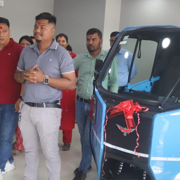 विद्युतीय सवारीतर्फ आकर्षण बढ्दै, हेटौंडामा Montra…