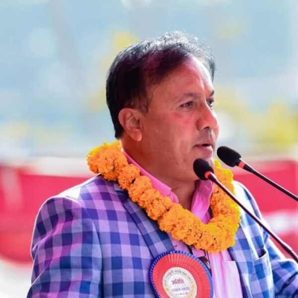 दुई दिने सार्वजनिक बिदा निर्णयको उद्योग…