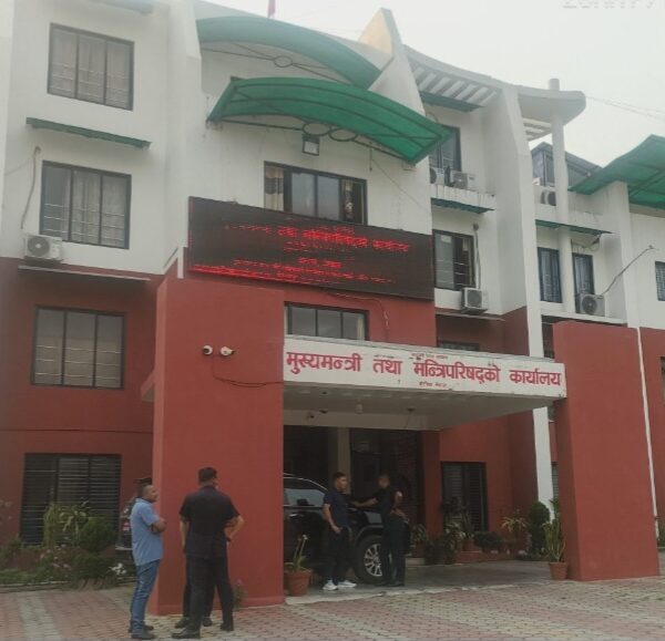 डिजिटल हाजिरीमार्फत कर्मचारी अनुशासन कडाइ, तीन दिनभित्र विवरण बुझाउन निर्देशन