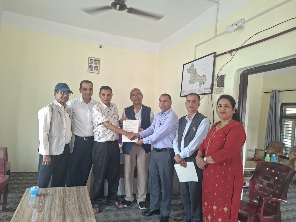 हेटौँडा–४ वडा कार्यालयद्वारा विपन्न विद्यार्थीका लागि छात्रवृत्ति…
