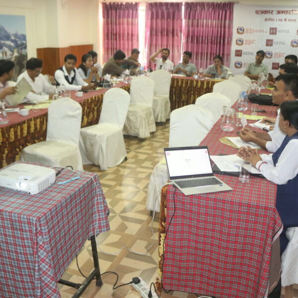 एचआइभी संक्रमण घट्दो क्रममा, तर चुनौती अझै उस्तै : सामाजिक कलंक र ढिलो परीक्षण मुख्य बाधा