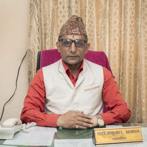 नारायणी यातायात व्यवसायी संघ मकवानपुरको अध्यक्षमा…