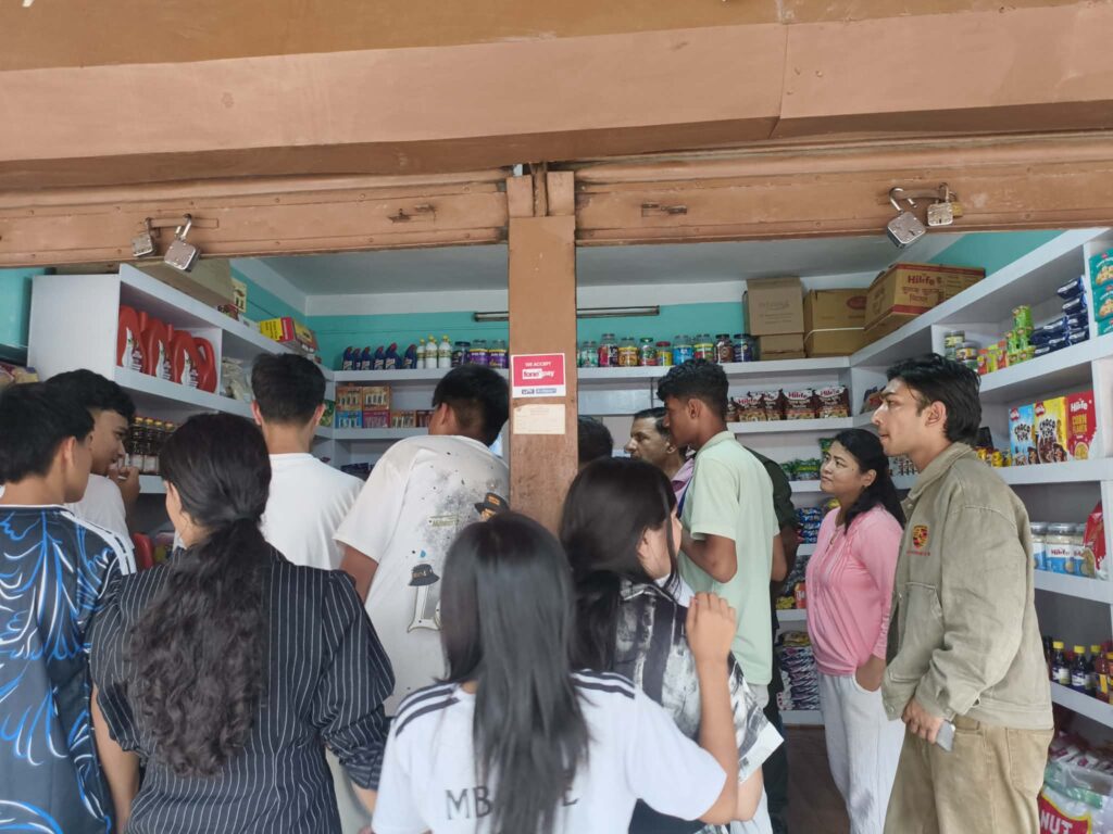 बाल सञ्जालको अनुगमनमा उमेर नपुगेकालाई चुरोट बिक्री…