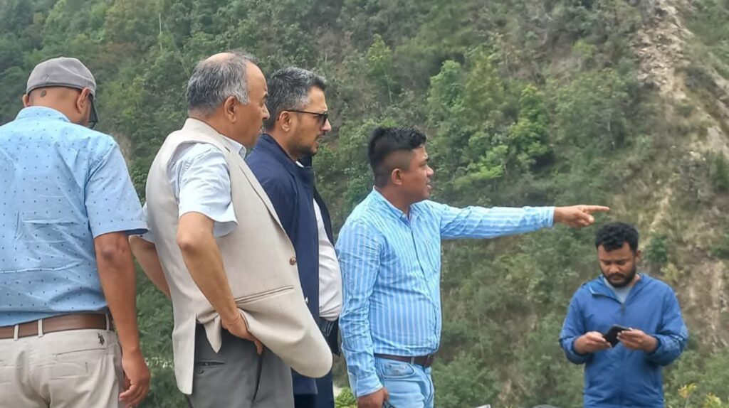हिदम लामाको पहलमा भीमफेदी–कोगटे इपा सिस्नेरी सडकका&hellip;