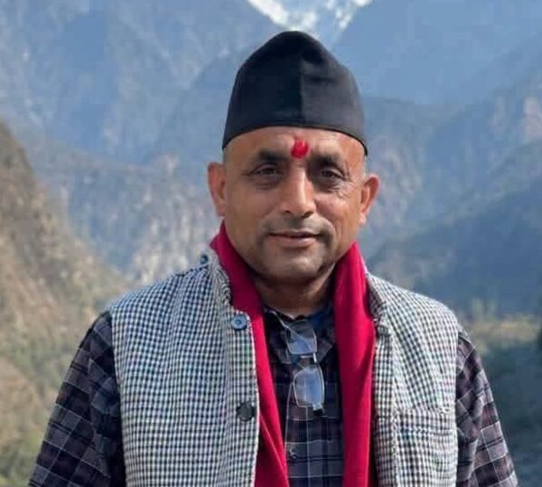 नारायणी यातायात व्यवसायी संघको अध्यक्षमा सरोजकुमार खनाल निर्विरोध निर्वाचित