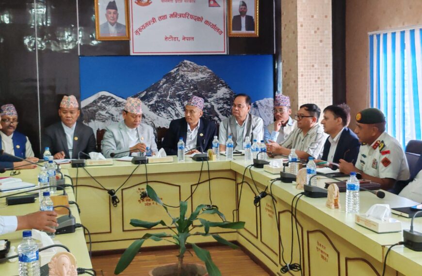 बाढी प्रभावितको उद्धारलाई पहिलो प्राथमिकता दिन मुख्यमन्त्री थापाको निर्देशन