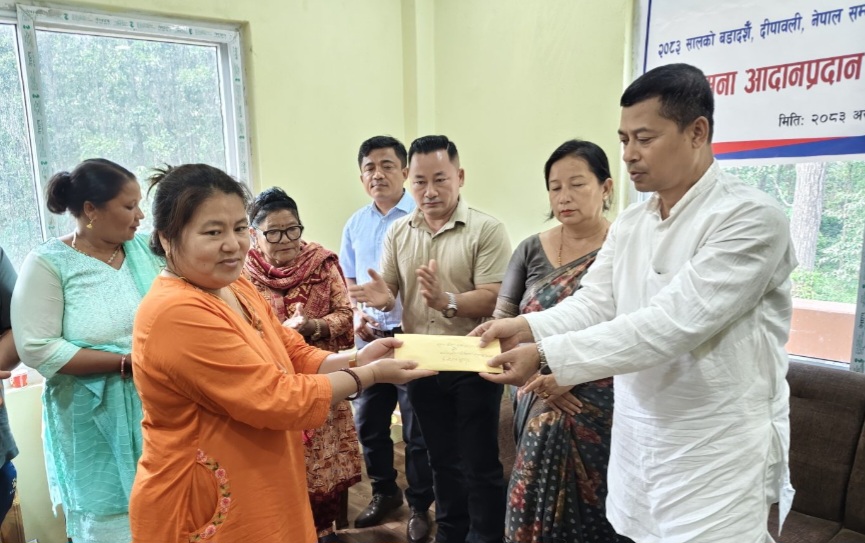 चाडपर्वको शुभकामनासँगै हेटौँडा–१५ का बाढीपीडित तीन परिवारलाई&hellip;